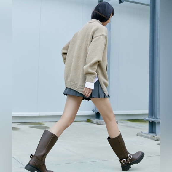 SOLD Brown Zara Buckled Flat Lug Sole Boots — Size 5 - Picture 6 of 6